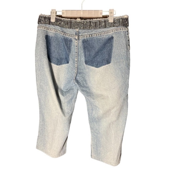 Express Capri Juniors Size 9/10 Rinestones - Picture 3 of 3